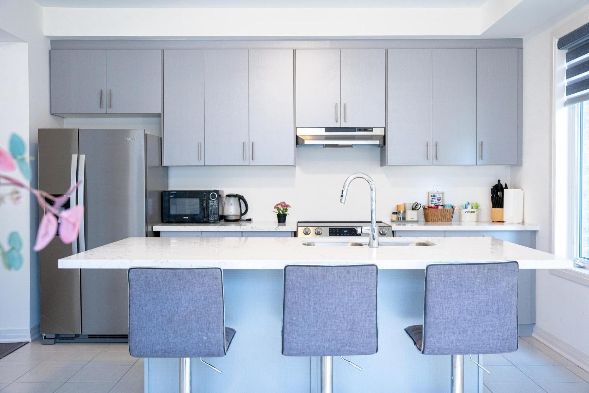 Vila Modern 4Br House In Barrie! Exteriér fotografie
